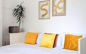 Friends Room